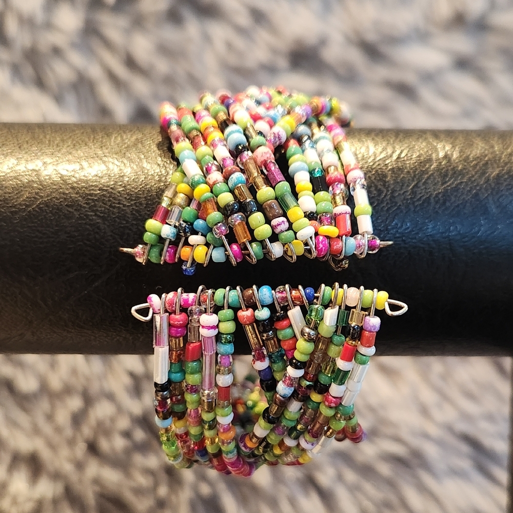 Colorful Braided Beaded Bracelet. - Picture 3 of 5